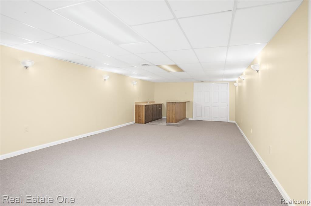 5566 Larkins Drive, Troy, MI 48085 — Photo 27