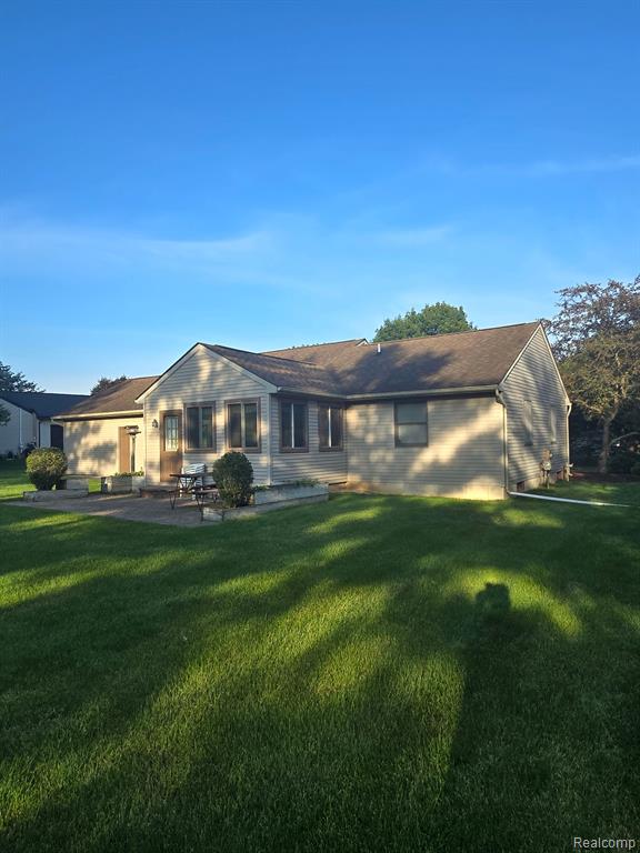 59644 STERLING Drive, New Hudson, MI 48165 — Photo 3