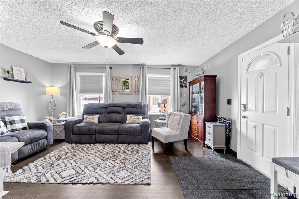 4947 Jackson Street, Trenton, MI 48183 — Photo 10
