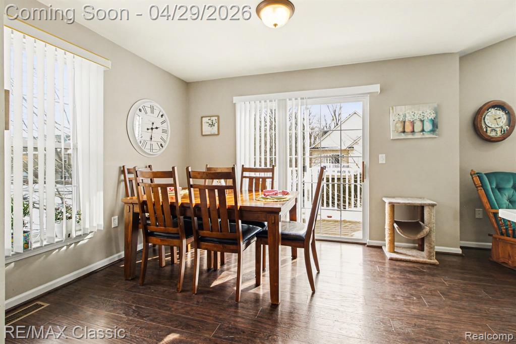 47616 Pembroke Drive, 97, Canton, MI 48188 — Photo 13