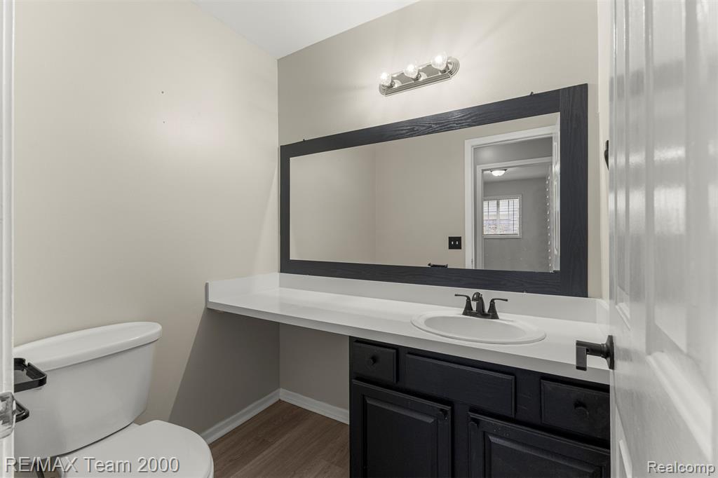 21717 Hildebrandt Drive, Flat Rock, MI 48134 — Photo 24