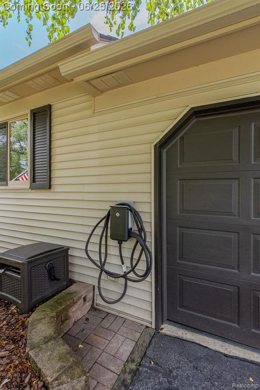 4741 Meadowbrook Avenue, Clarkston, MI 48348 — Photo 52