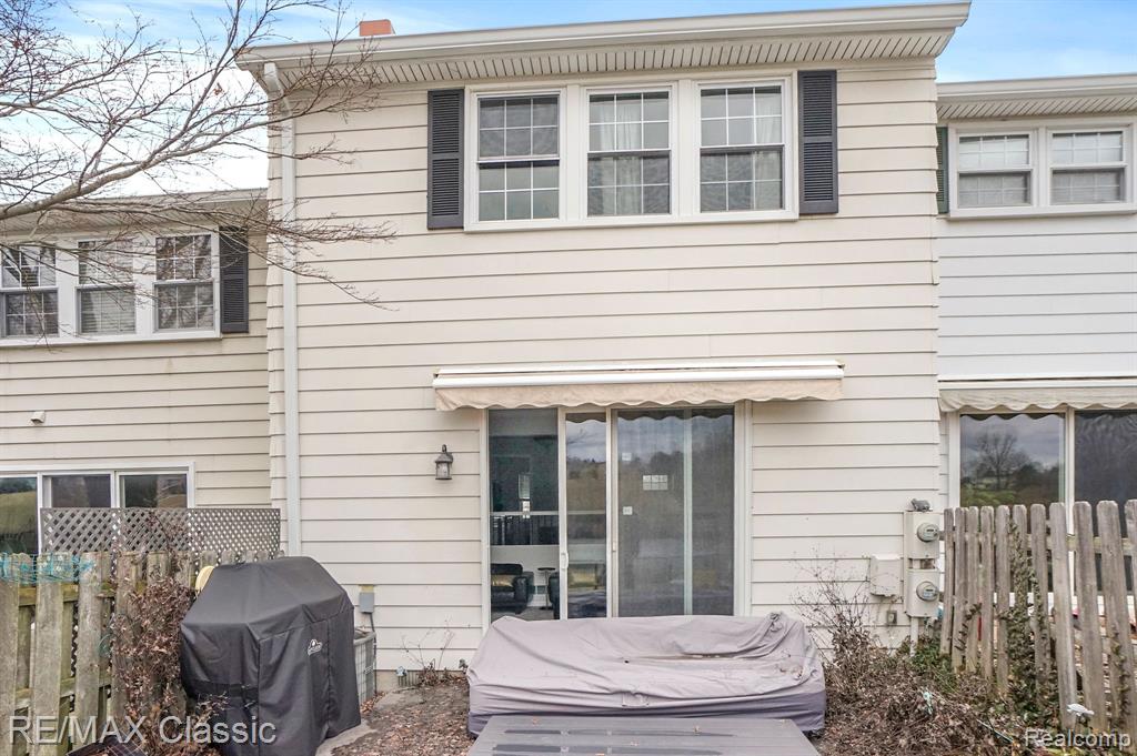 19580 CRYSTAL LAKE Drive, Northville, MI 48167 — Photo 28