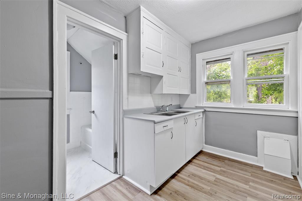 5553 Nottingham Road, Detroit, MI 48224 — Photo 20