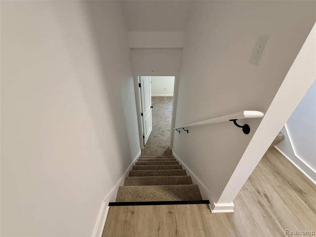 435 Village Drive, Walled Lake, MI 48390 — Photo 24