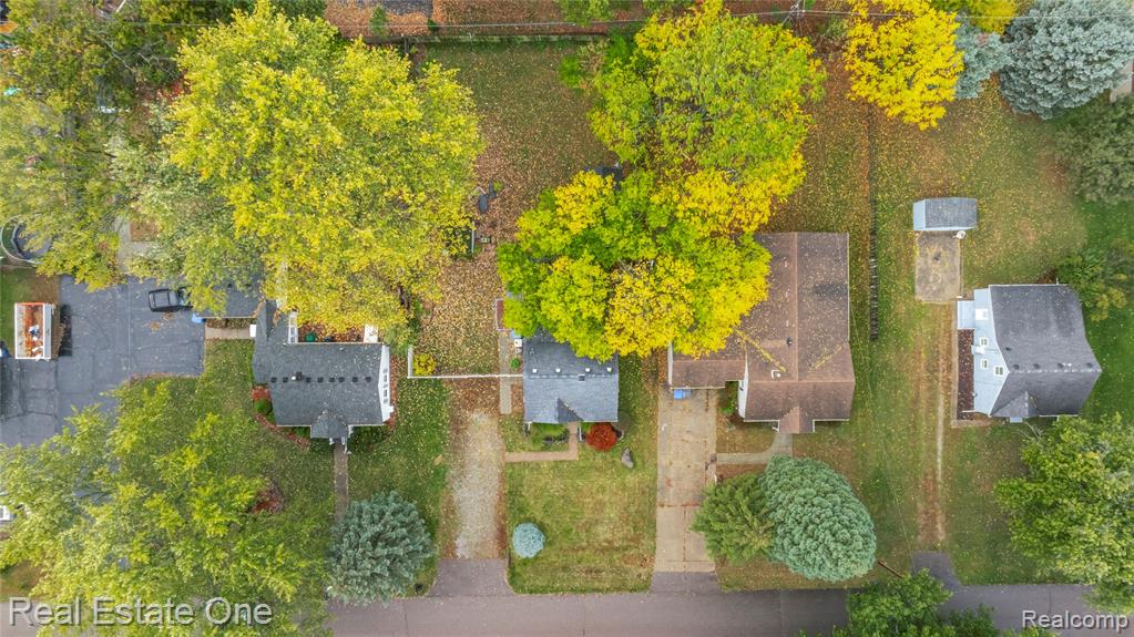 881 Tyrone Avenue, Waterford, MI 48328 — Photo 36
