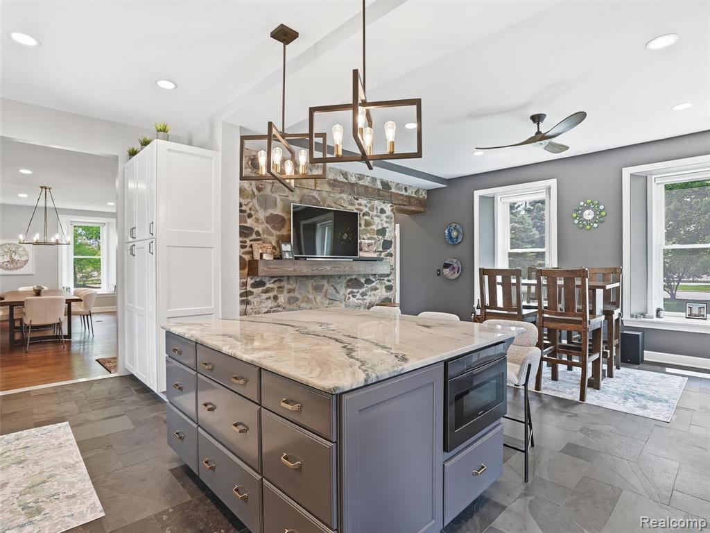 7475 Pinehurst Circle, Bloomfield Hills, MI 48301 — Photo 15