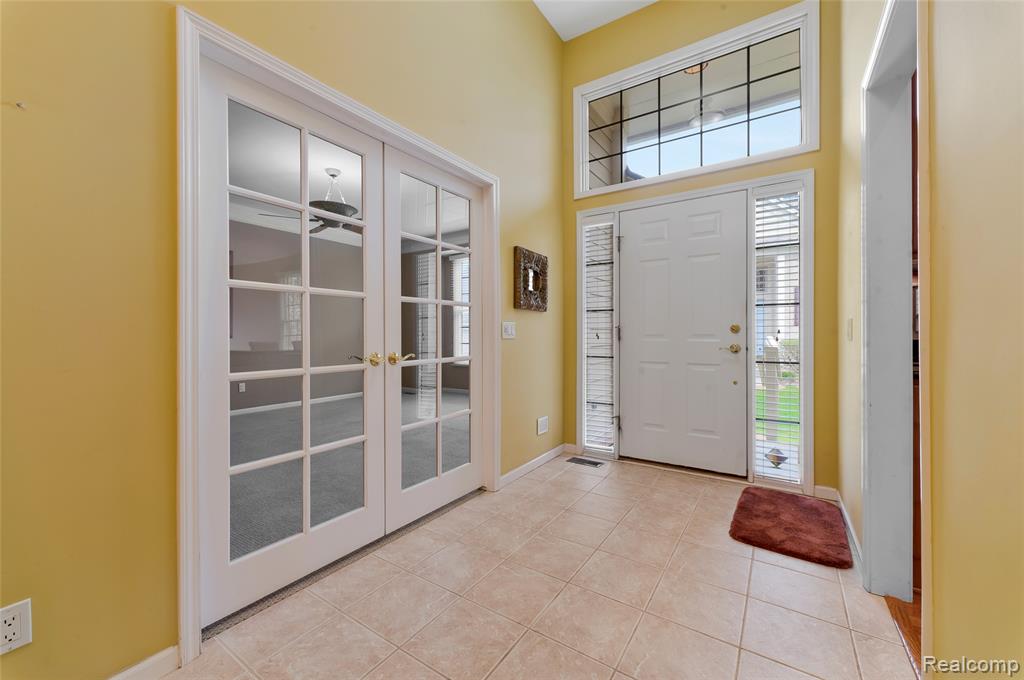 16680 Lyonhurst Circle, Northville, MI 48168 — Photo 4