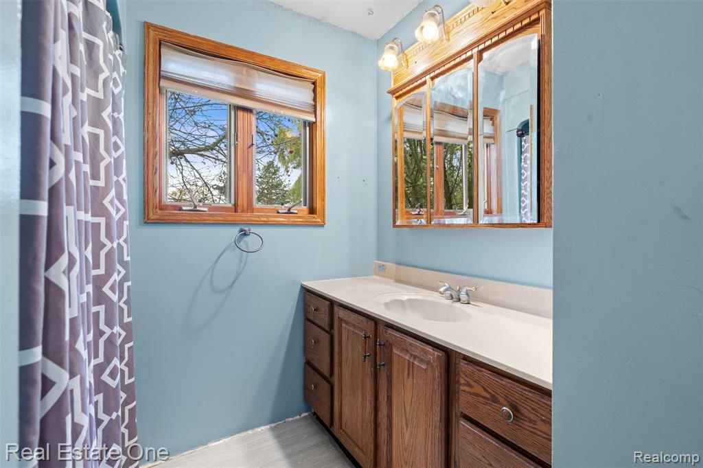 5122 Elizabeth Lane, Almont, MI 48003 — Photo 18