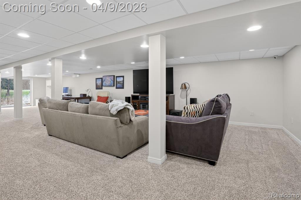 341 Ridgewood Road, Rochester, MI 48306 — Photo 46