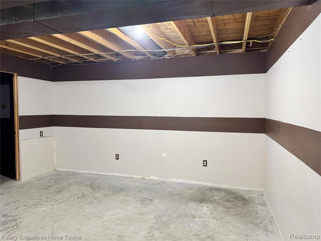 2045 Yeager Street, Port Huron, MI 48060 — Photo 28
