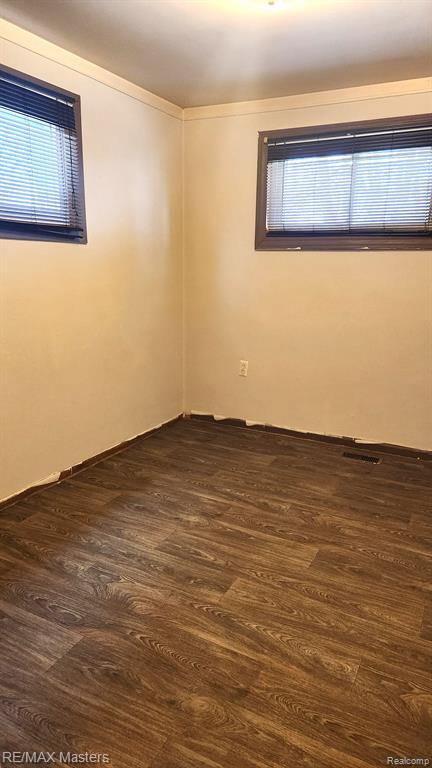 8267 OAK Street, Taylor, MI 48180 — Photo 8
