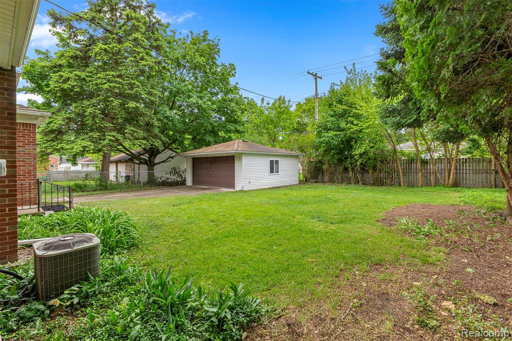 9983 Hemingway, Redford, MI 48239 — Photo 33