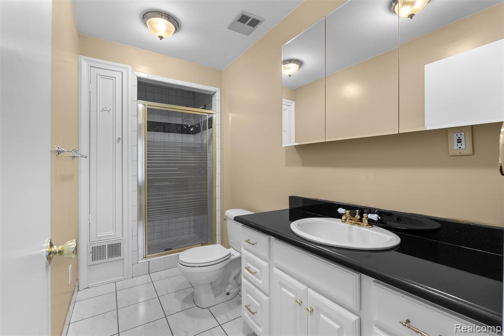 4205 Harding Street, Dearborn Heights, MI 48125 — Photo 22