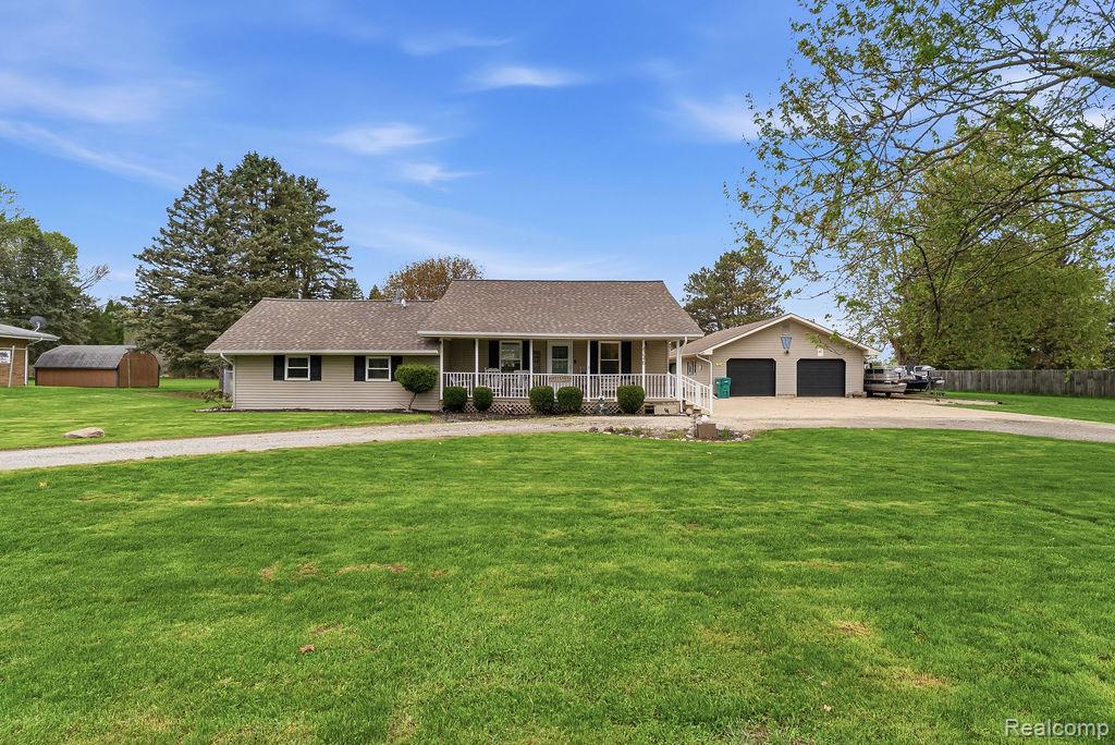 4246 S Durand Road, Durand, MI 48429 — Photo 2