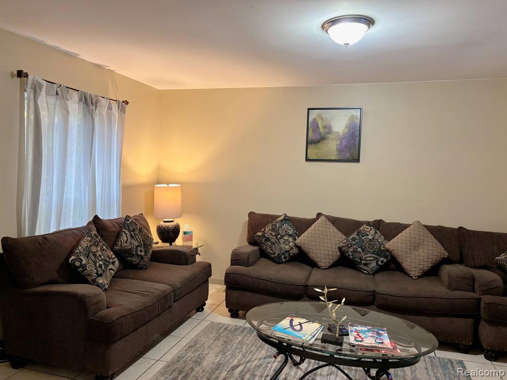 26387 N Alden Street N, Madison Heights, MI 48071 — Photo 6