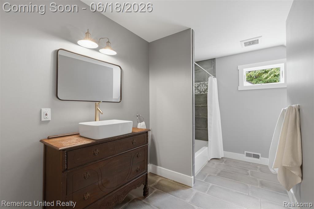 3175 Kensington Road, Milford, MI 48380 — Photo 26