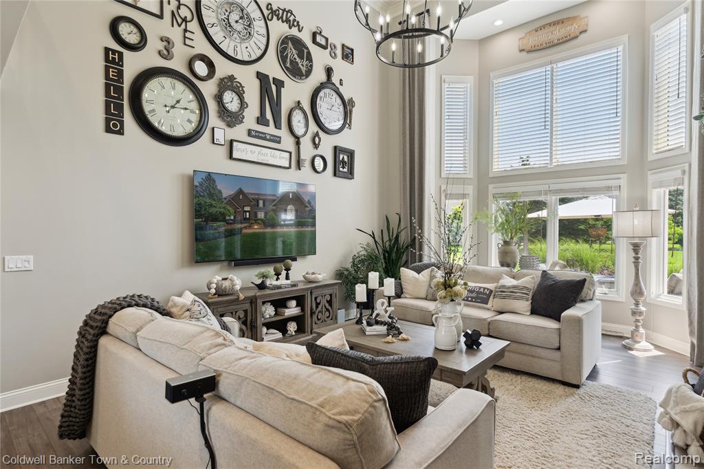 324 Nairn Circle, Highland, MI — Photo 12