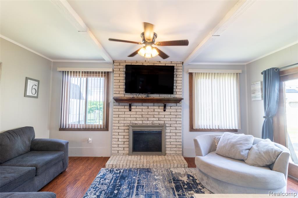 24550 Colonial Drive, Woodhaven, MI 48183 — Photo 11