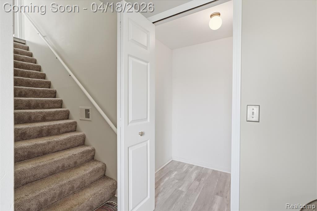 408 Country Club Drive, Saint Clair Shores, MI 48082 — Photo 18