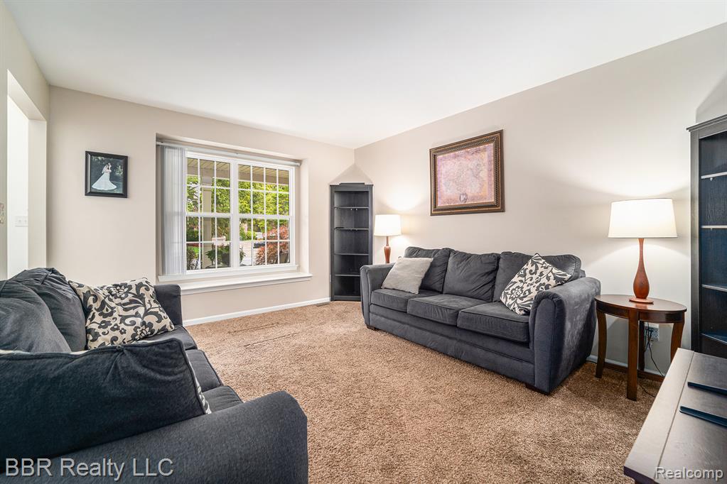 22795 Fawn Road, Brownstown, MI 48183 — Photo 5