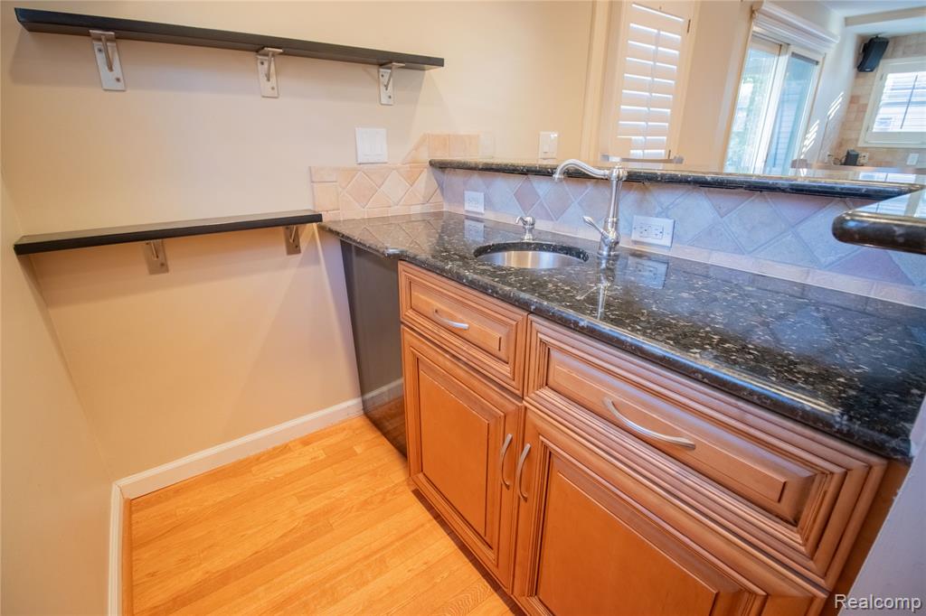 450 Roland Road, Grosse Pointe Farms, MI 48236 — Photo 7