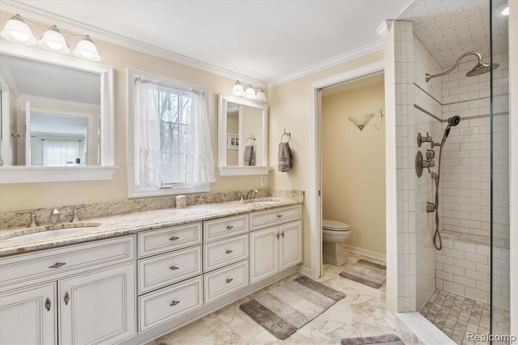 8150 FAWN VALLEY Drive, Clarkston, MI 48348 — Photo 32