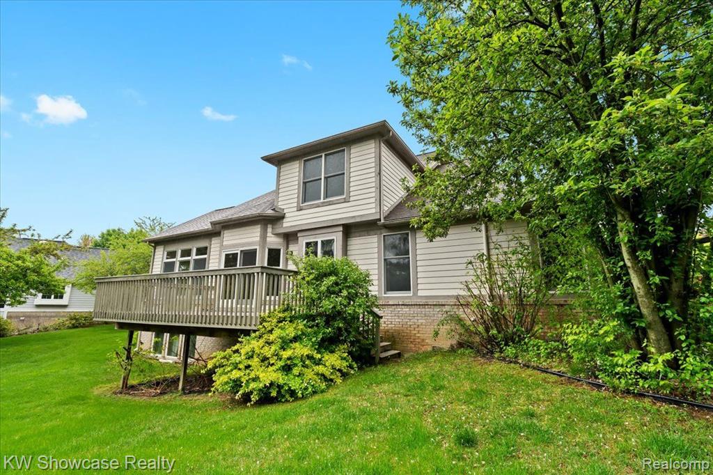 4870 LYTHAM Lane, Ann Arbor, MI 48103 — Photo 32