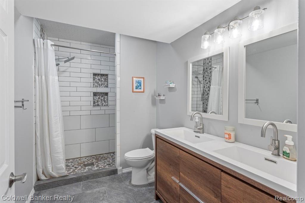8492 Parkridge Drive, Dexter, MI 48130 — Photo 44