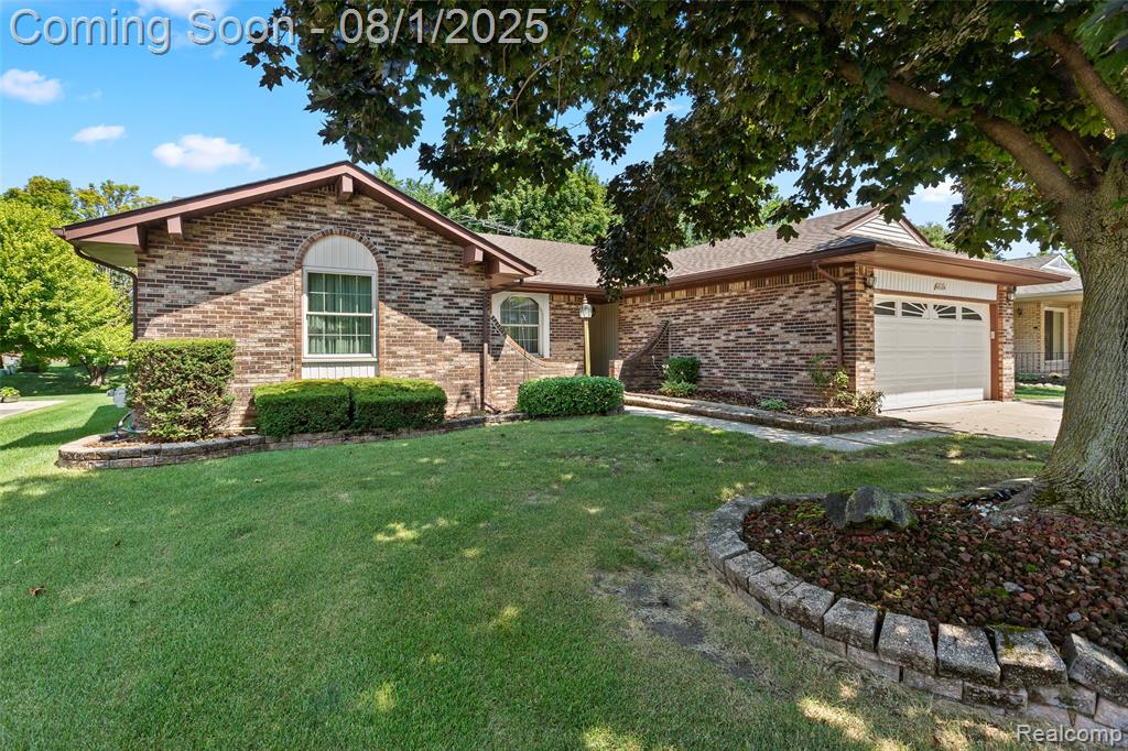 45184 Indian Creek Drive, Canton, MI 48187 — Photo 22