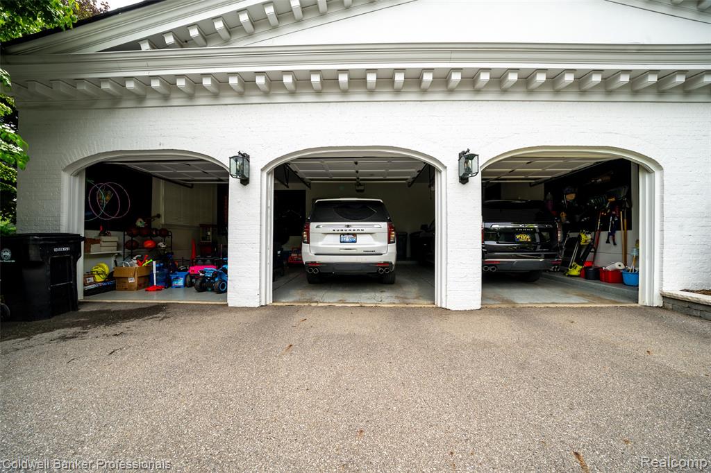 477 Dunston Road, Bloomfield Hills, MI 48304 — Photo 9
