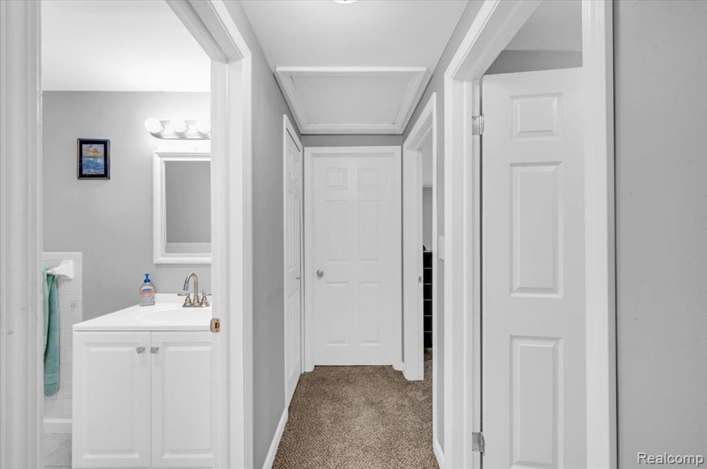 1084 E Grand Blanc Road, Grand Blanc, MI 48439 — Photo 17