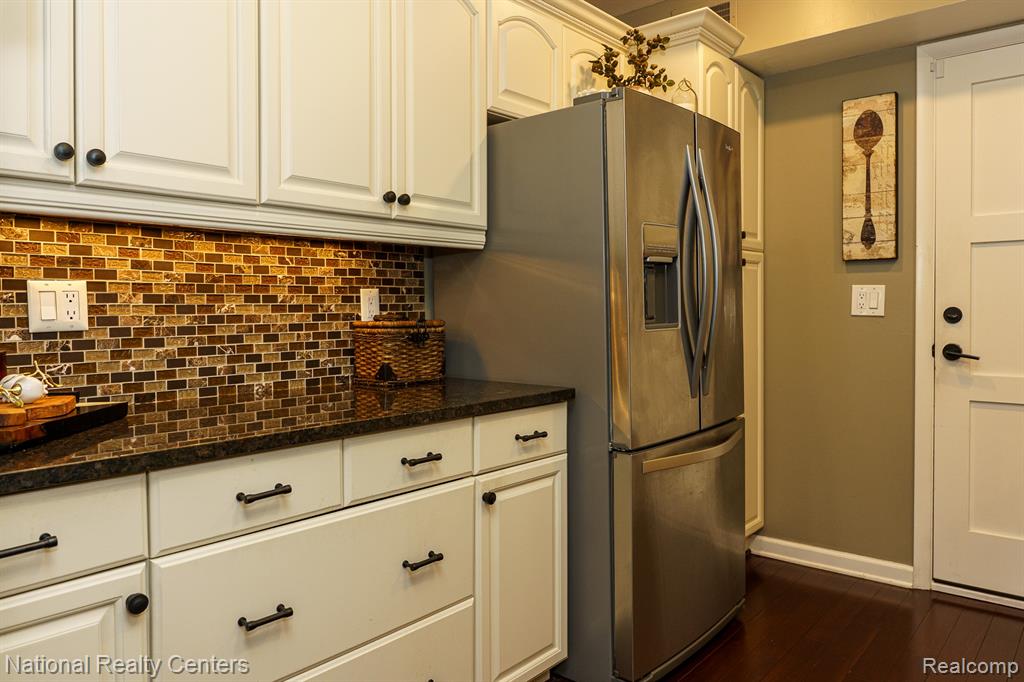 1756 Brentwood Drive, Troy, MI 48098 — Photo 13