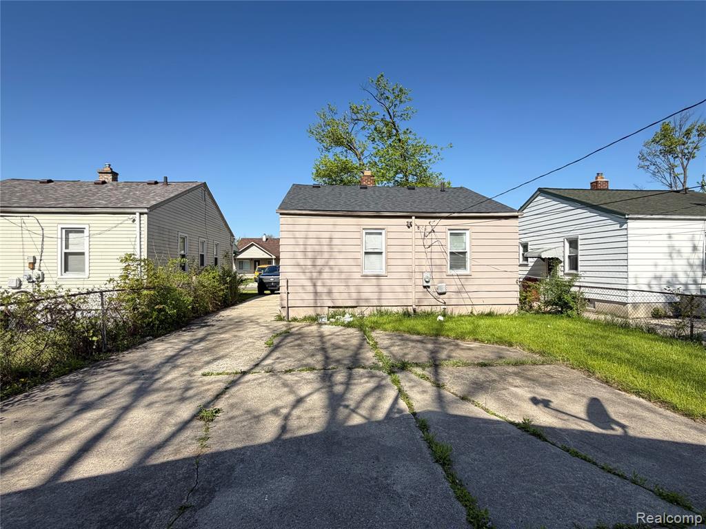 5698 Greenview Avenue, Detroit, MI 48228 — Photo 18