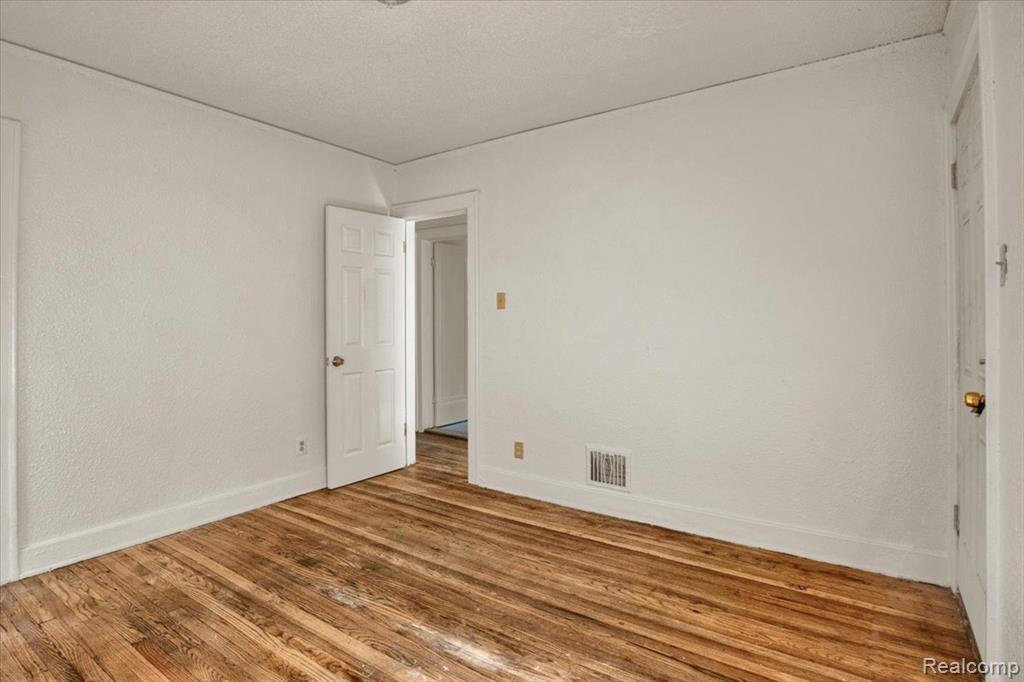 8335 Wisconsin Street, Detroit, MI 48204 — Photo 23