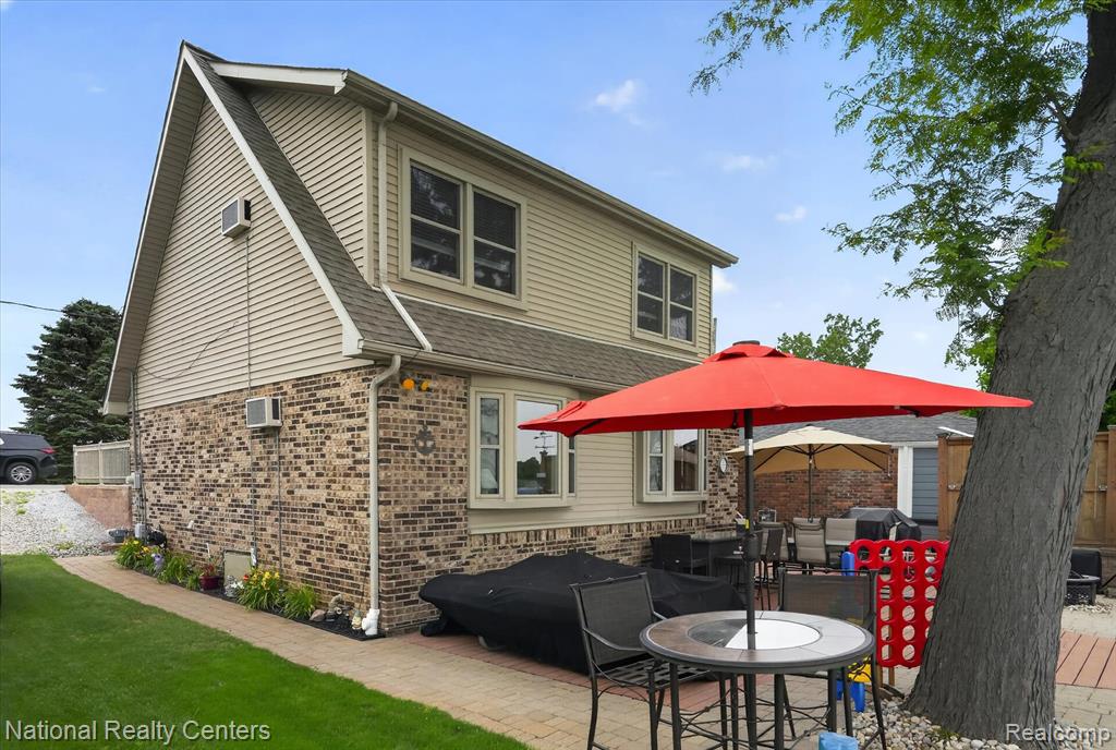 9450 Dexter Pinckney Road, Pinckney, MI 48169 — Photo 25