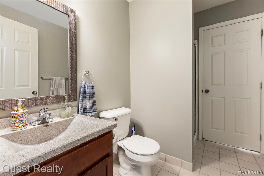 3332 PRIMROSE Lane, Ypsilanti, MI 48197 — Photo 16