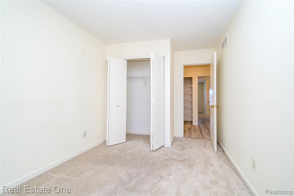 41474 Cornell Drive, Novi, MI 48377 — Photo 42