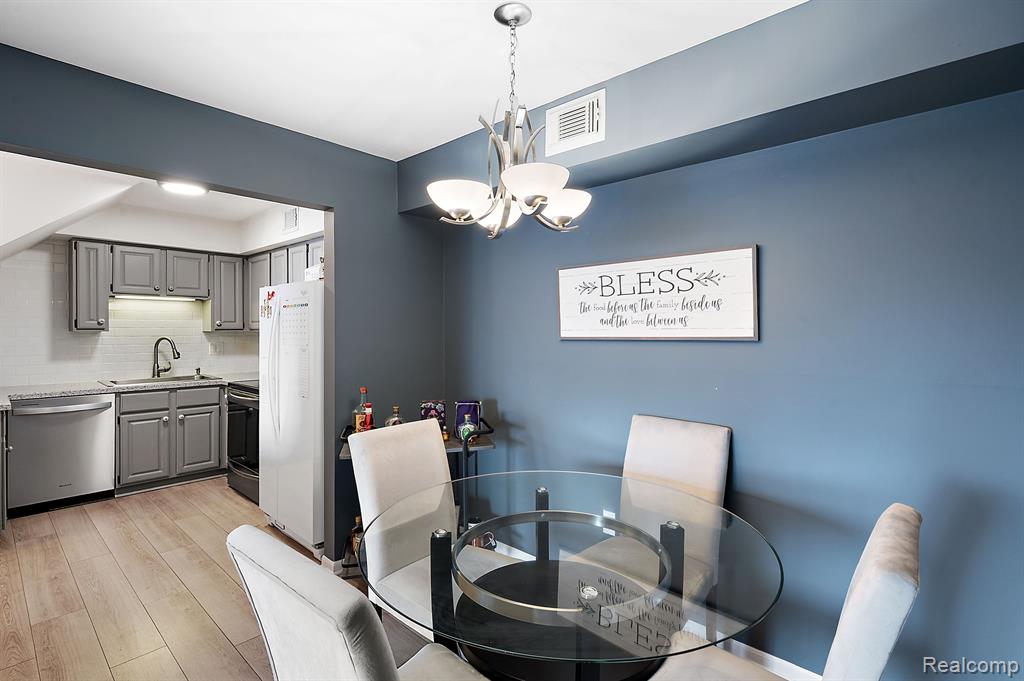 243 Pinewood Circle, Plymouth, MI 48170 — Photo 12
