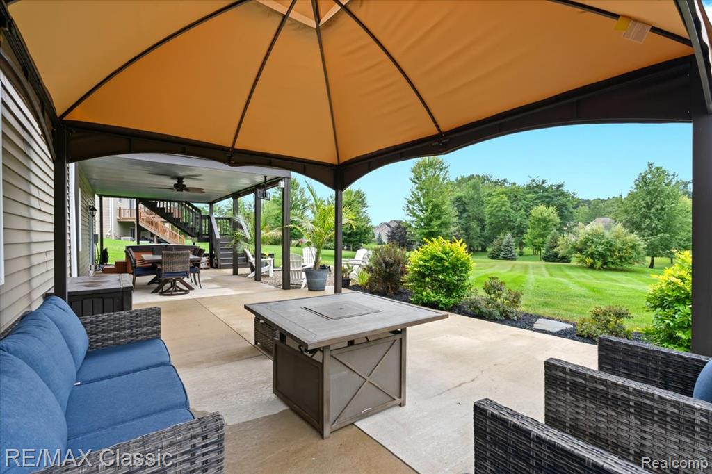 7803 Tipperary Trail, Fenton, MI 48430 — Photo 42