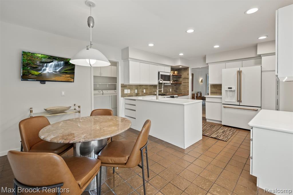 5137 Woodlands Drive, 24, Bloomfield Hills, MI 48302 — Photo 49