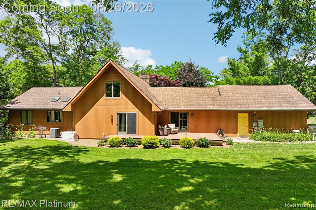 6100 Oak Valley Drive, Whitmore Lake, MI 48189 — Photo 32
