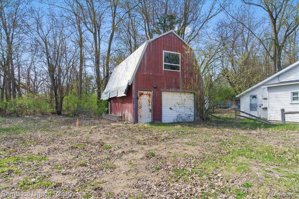 9623 Winston, Pinckney, MI 48169 — Photo 6