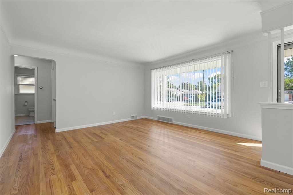 6727 Hawthorne Street, Garden City, MI — Photo 6