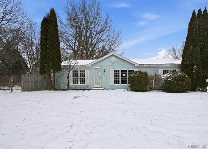 16503 Doyle Road, Hemlock, MI 48626 — front exterior