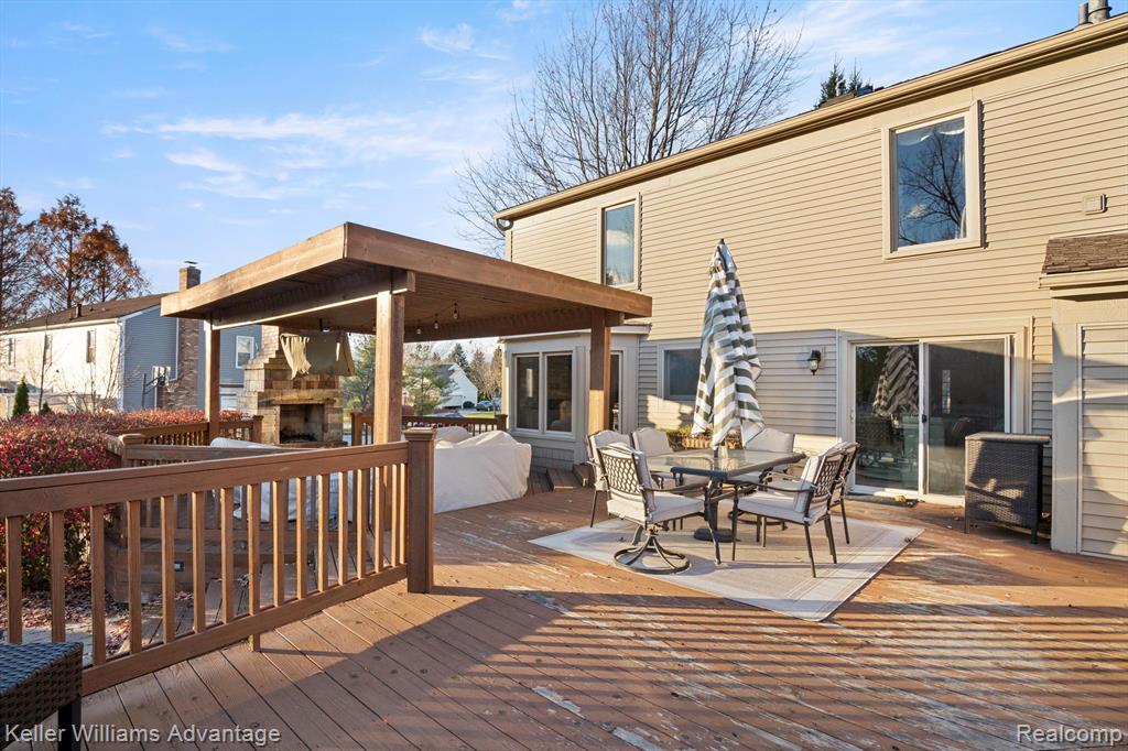 45735 SHEFFIELD Drive, Novi, MI — Photo 45