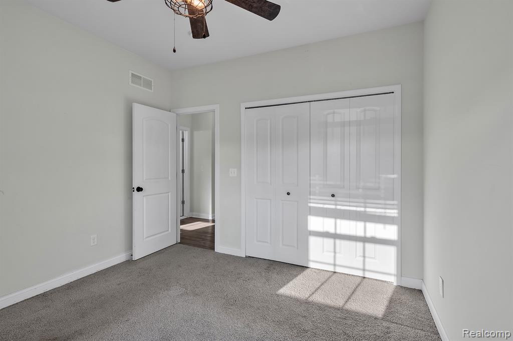 8185 Hidden Cove Court, Grand Blanc, MI 48439 — Photo 32