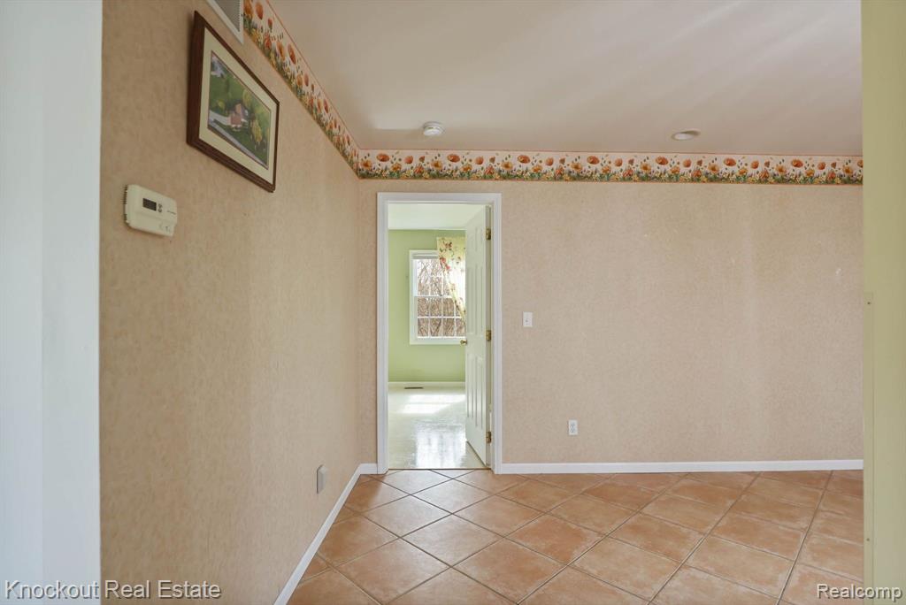 4887 CANTERBURY, Vassar, MI 48768 — Photo 22