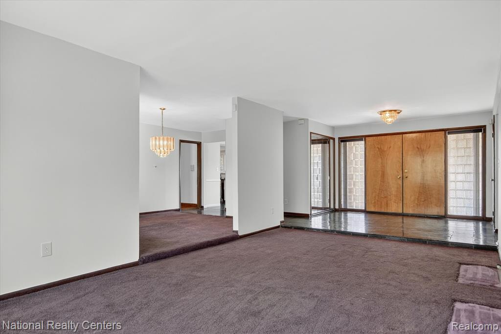 21730 Riverview Drive, Beverly Hills, MI 48025 — Photo 9