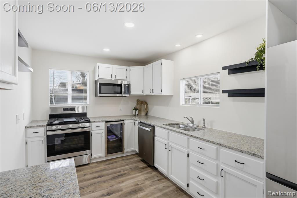 640 Martin Luther King Jr Boulevard S, Pontiac, MI 48341 — Photo 13
